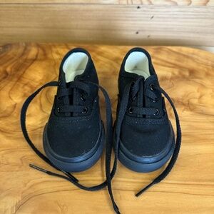 VANS Toddler Size 4 Black Heritage Low-Top Lace-Up Authentic Shoe